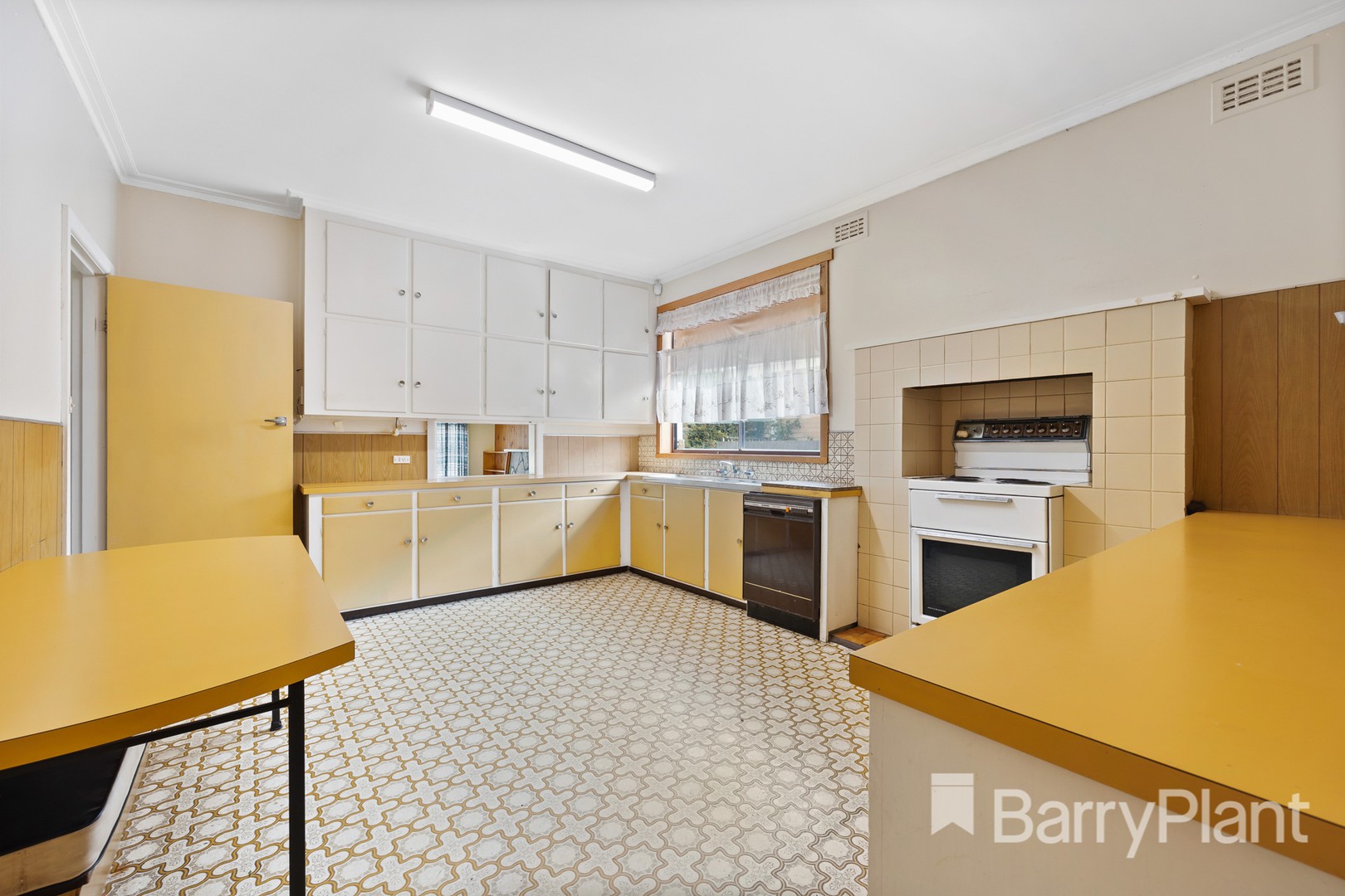 6 Ritchie Street, Brown Hill, VIC 3350, Brown Hill - Thumbnail 2