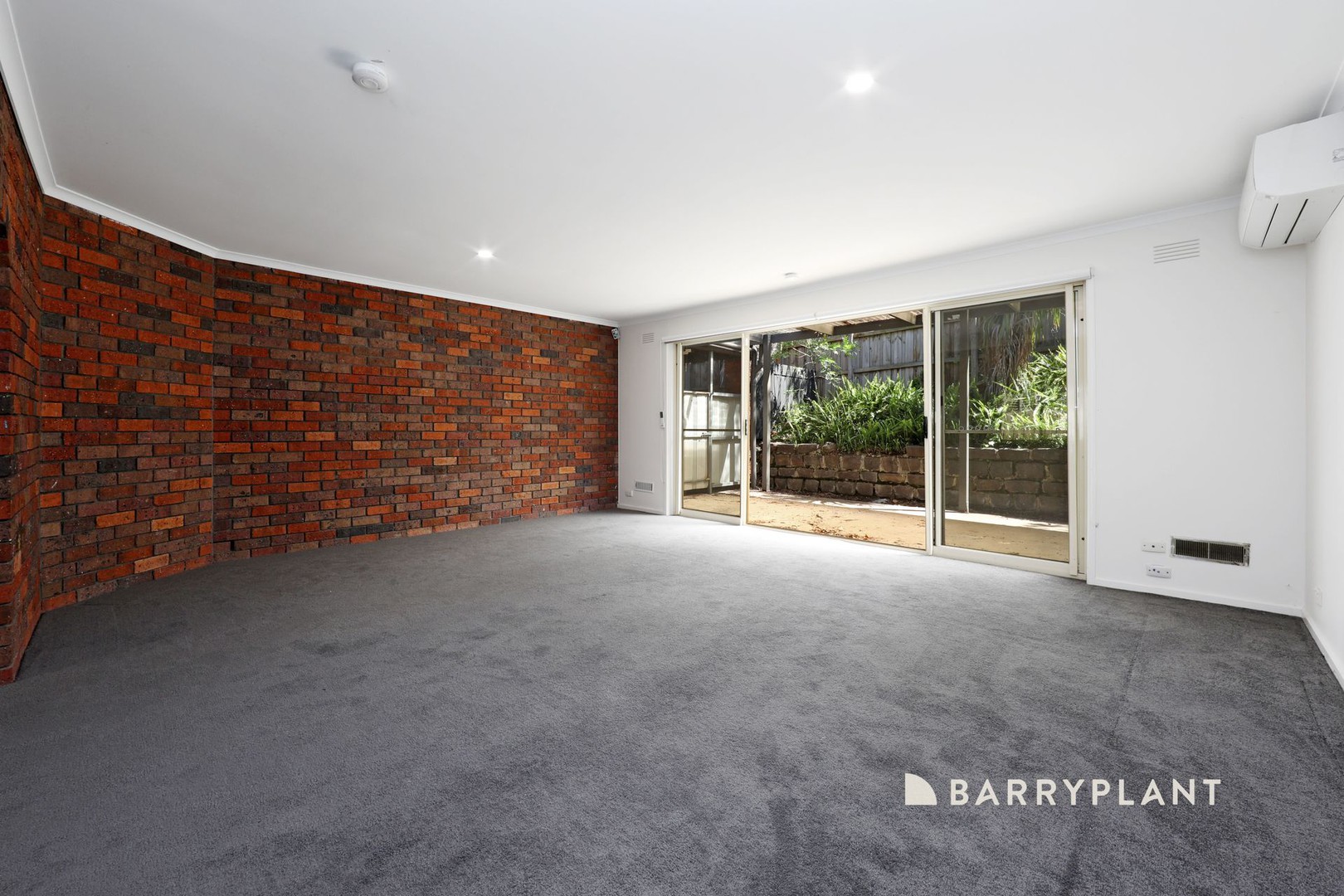 6 Rivoli Court, Mount Waverley, VIC 3149 - Thumbnail 2 - 13/10/2026