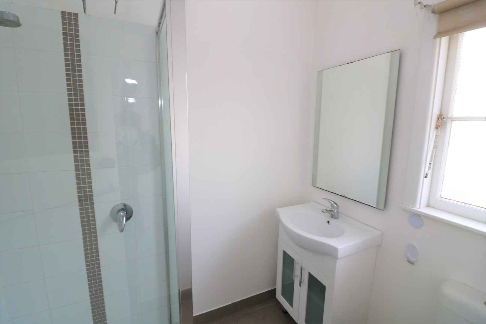 6 Robertson Street, Thomson, VIC 3219, Thomson - Thumbnail 5