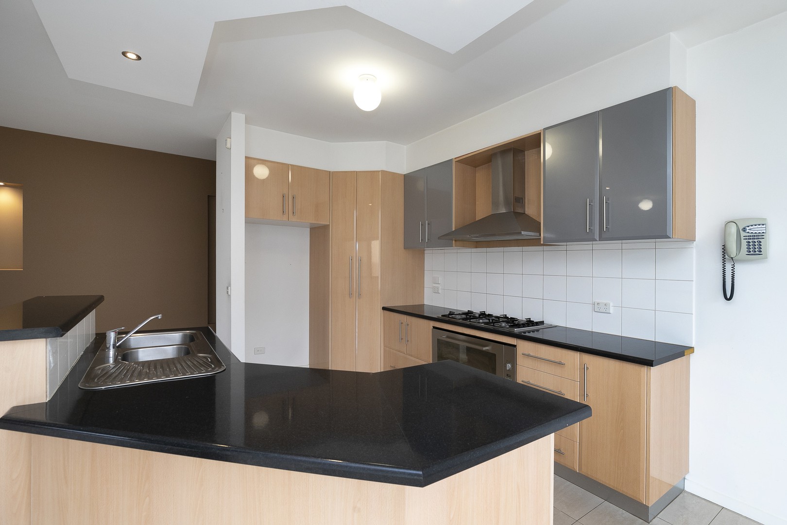 6 Rockland Court, Taylors Hill, VIC 3037, Taylors Hill - Thumbnail 3