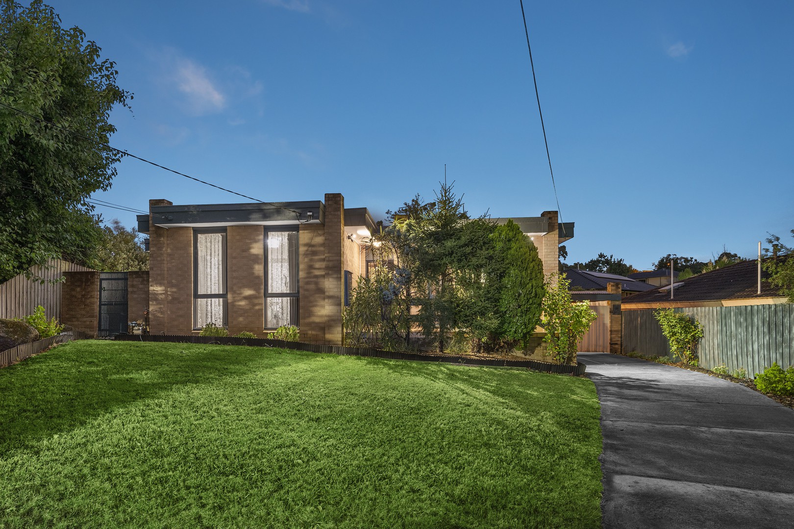 6 Roden Court, Doncaster East, VIC 3109, Doncaster East - Thumbnail 4