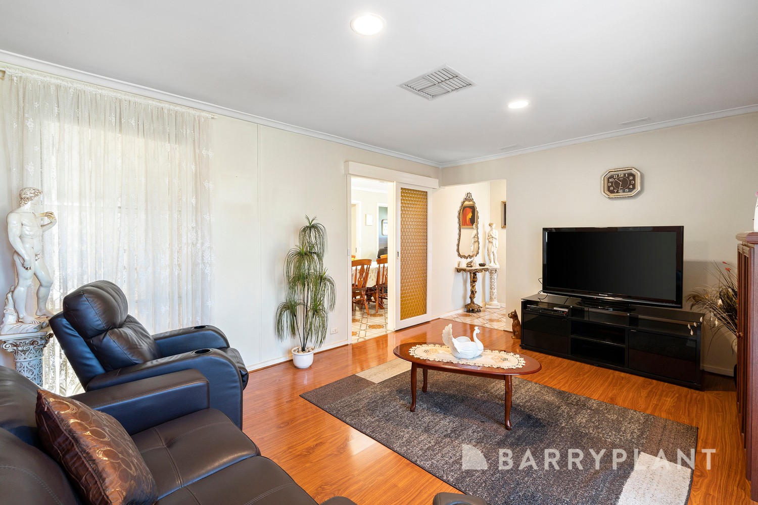 6 Rooke Court, Sunshine West, VIC 3020 - Thumbnail 2 - 09/07/2024