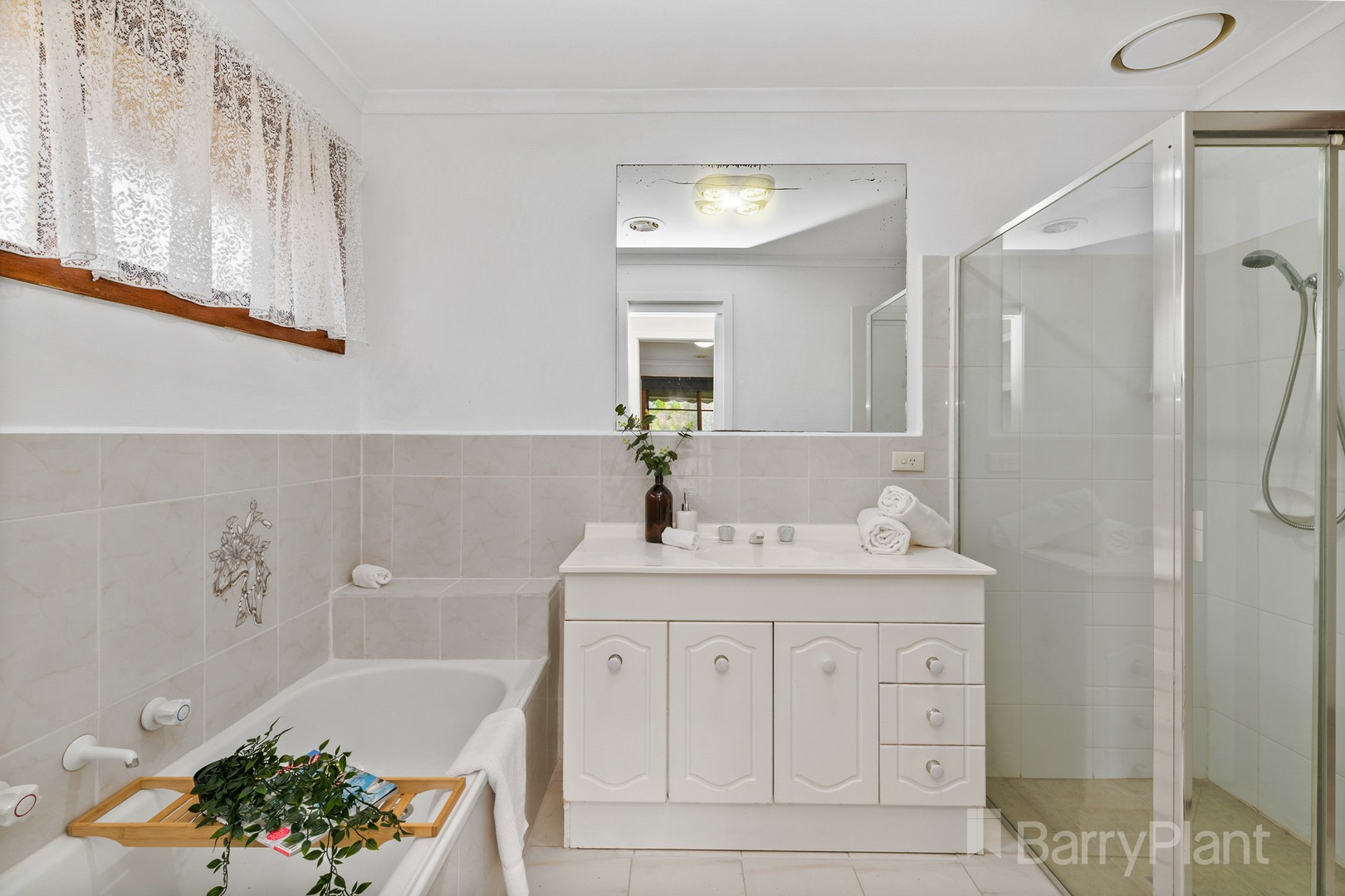 6 Roscrea Road, Melton, VIC 3337, Melton - Thumbnail 8
