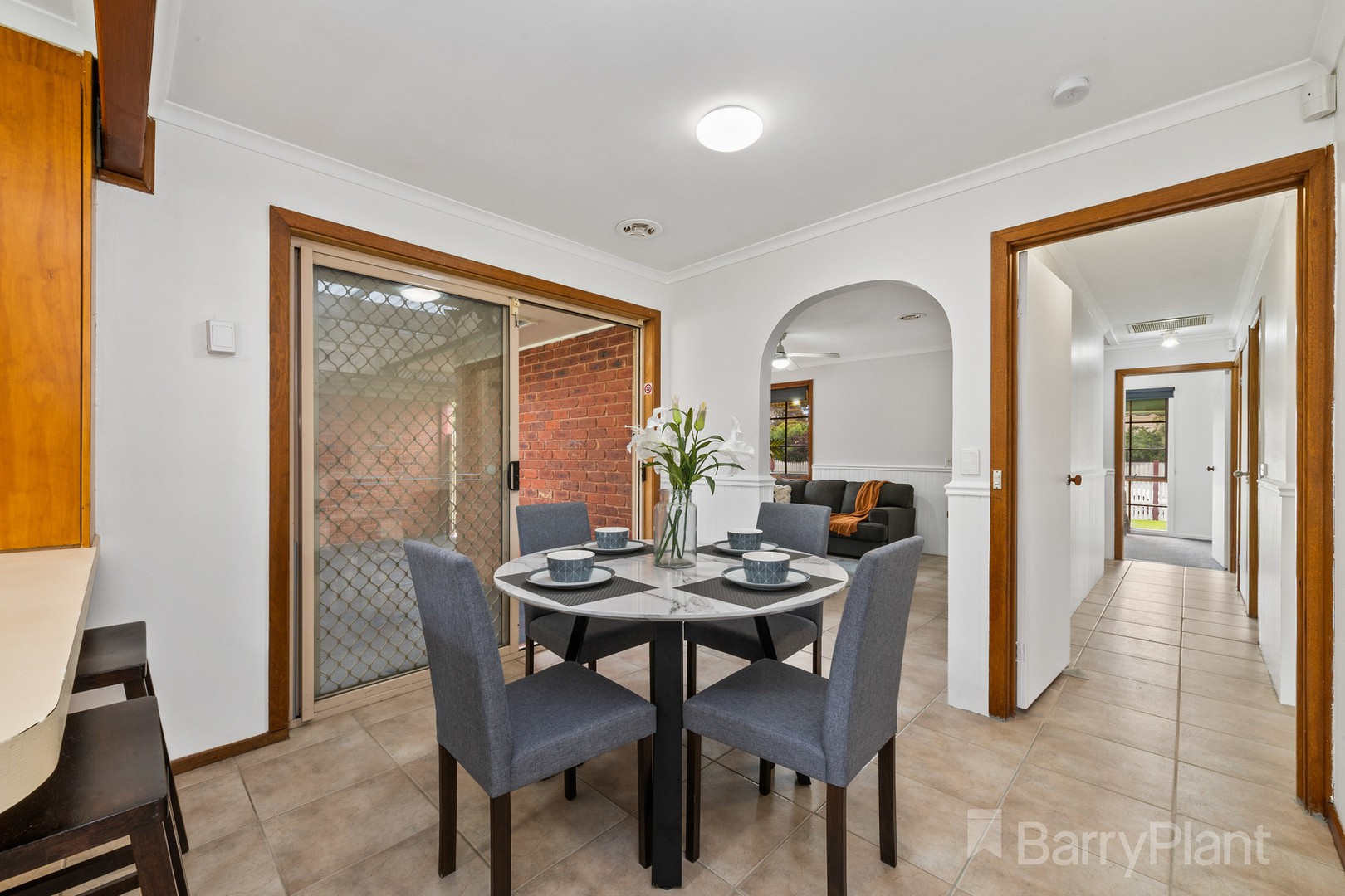 6 Roscrea Road, Melton, VIC 3337, Melton - Thumbnail 8
