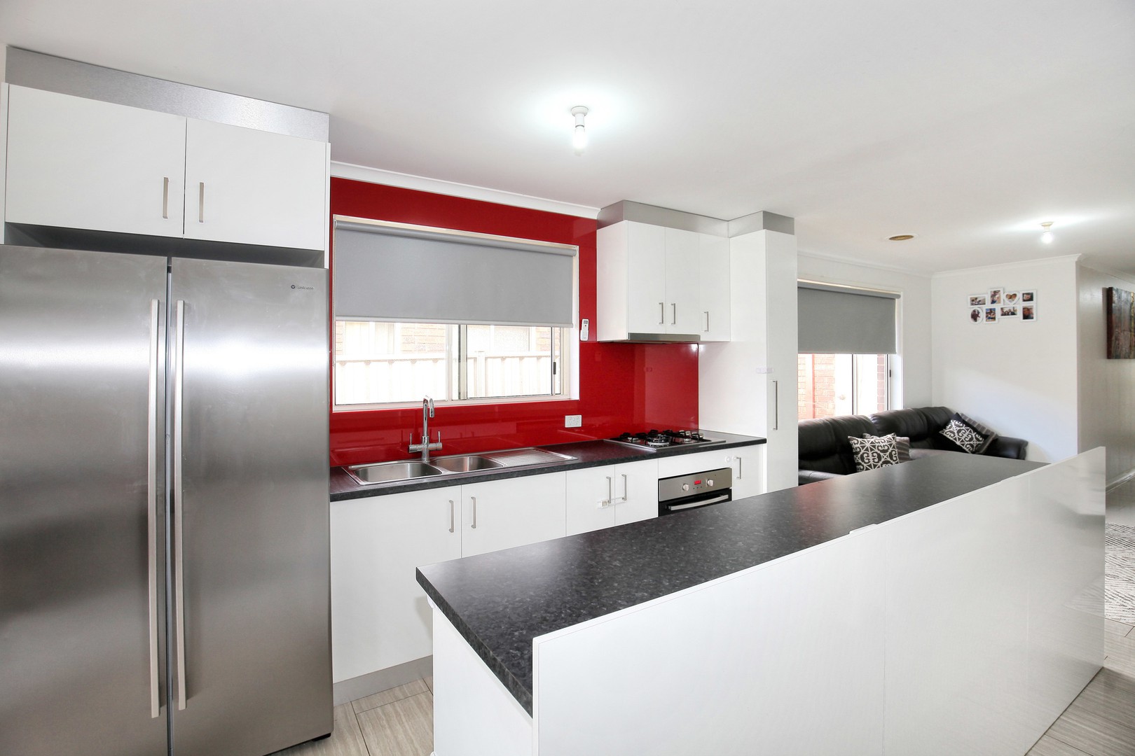 6 Rosewood Place, Craigieburn, VIC 3064, Craigieburn - Thumbnail 2