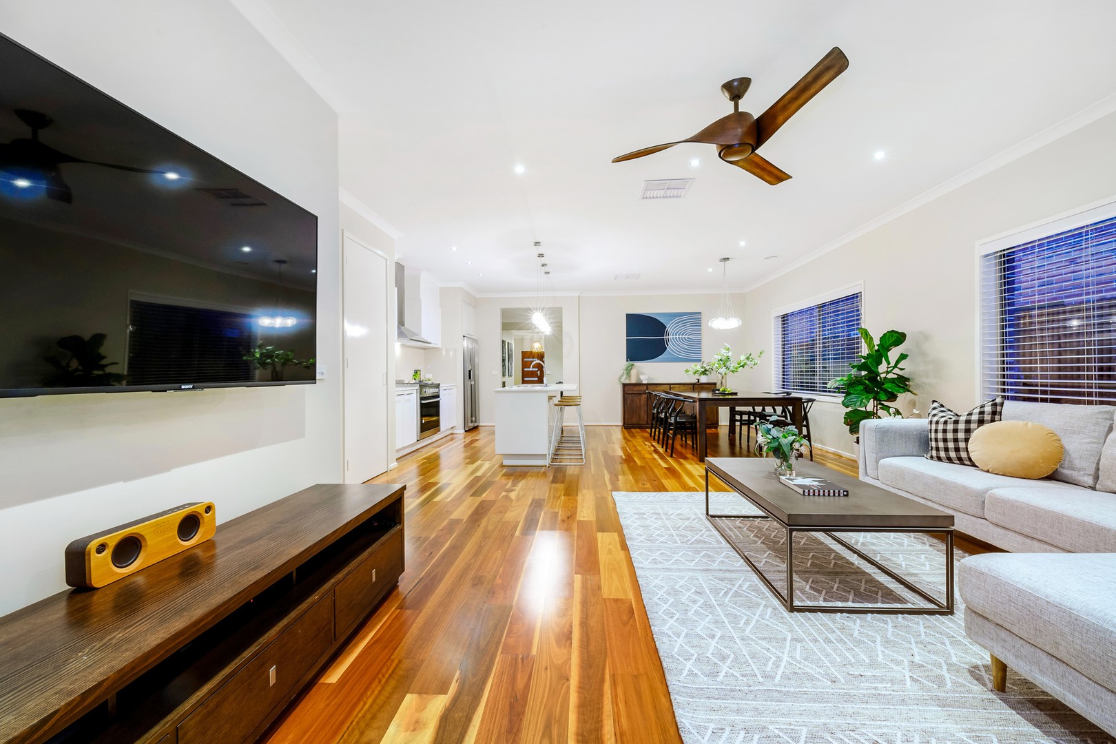 6 Rutherglen Way, Caroline Springs, VIC 3023, Caroline Springs - Thumbnail 5