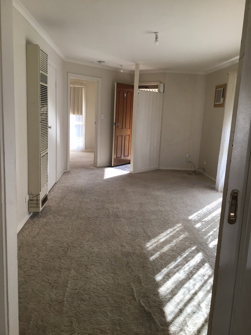 6 Rye Court, Delahey, VIC 3037, Delahey - Thumbnail 2