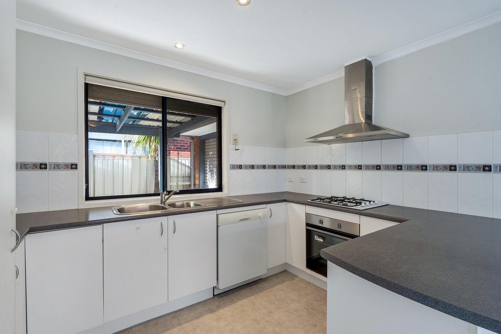 6 Sage Hills Place, Craigieburn, VIC 3064, Craigieburn - Thumbnail 5