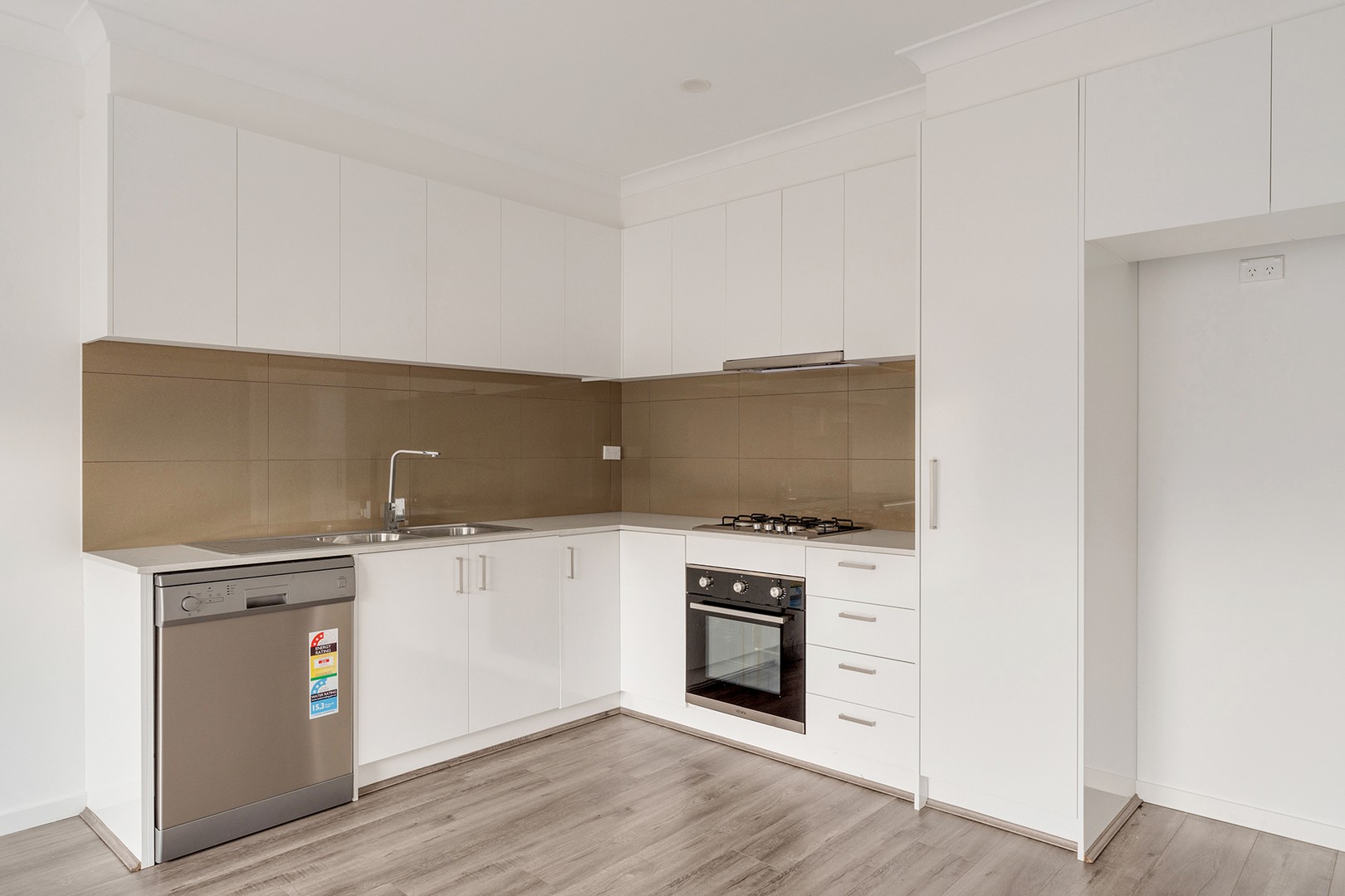 6 Scaevola Road, Craigieburn, VIC 3064 - Thumbnail 1 - 18/06/2026