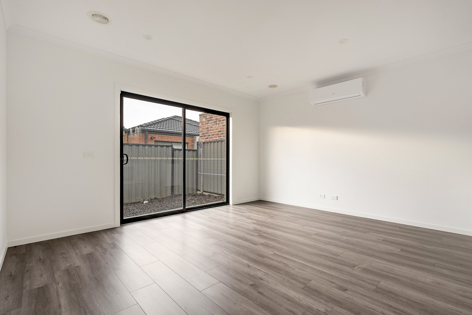 6 Scaevola Road, Craigieburn, VIC 3064 - Thumbnail 2 - 18/06/2026