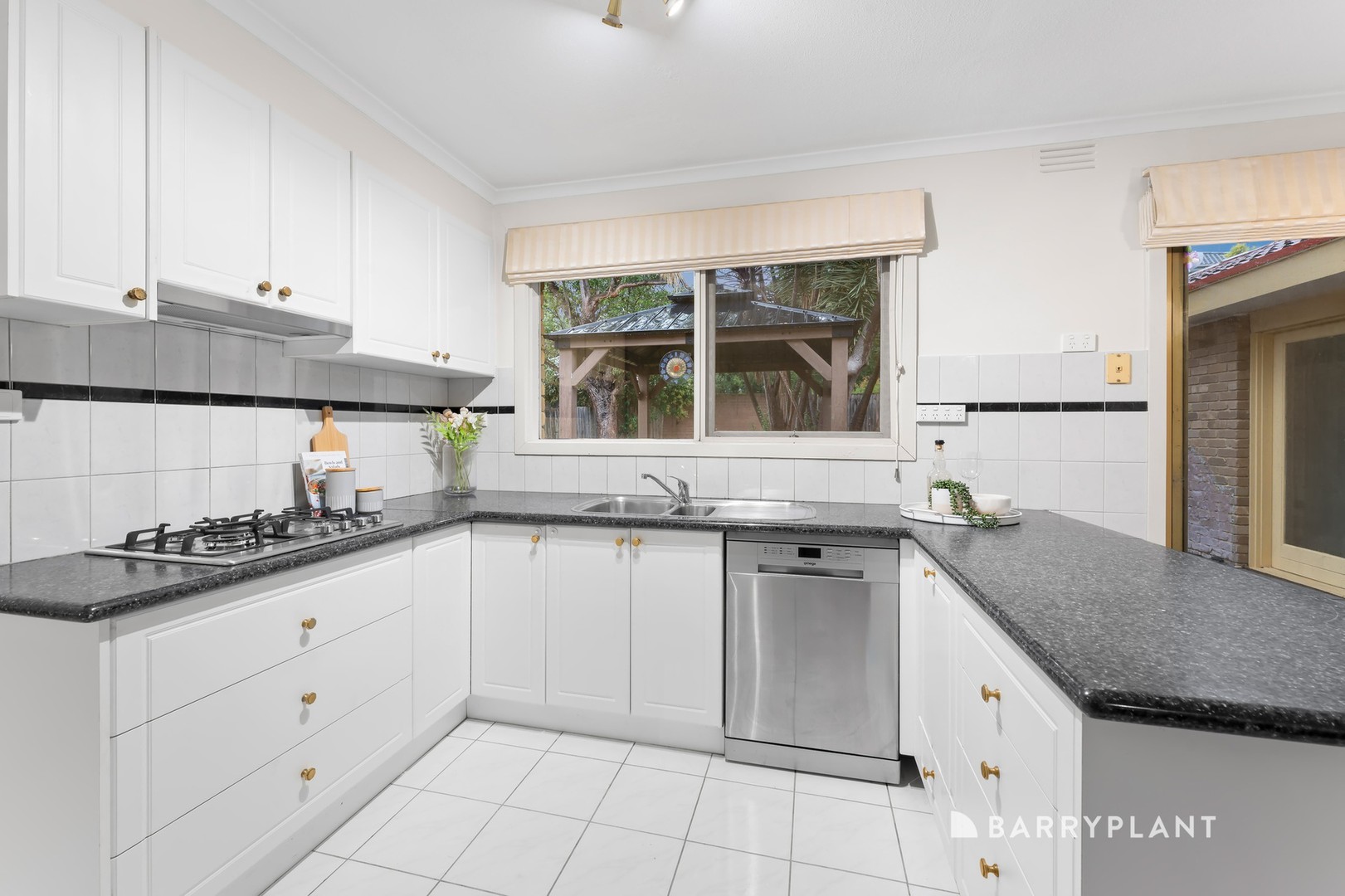 6 Selkirk Avenue, Wantirna, VIC 3152, Wantirna - Thumbnail 3