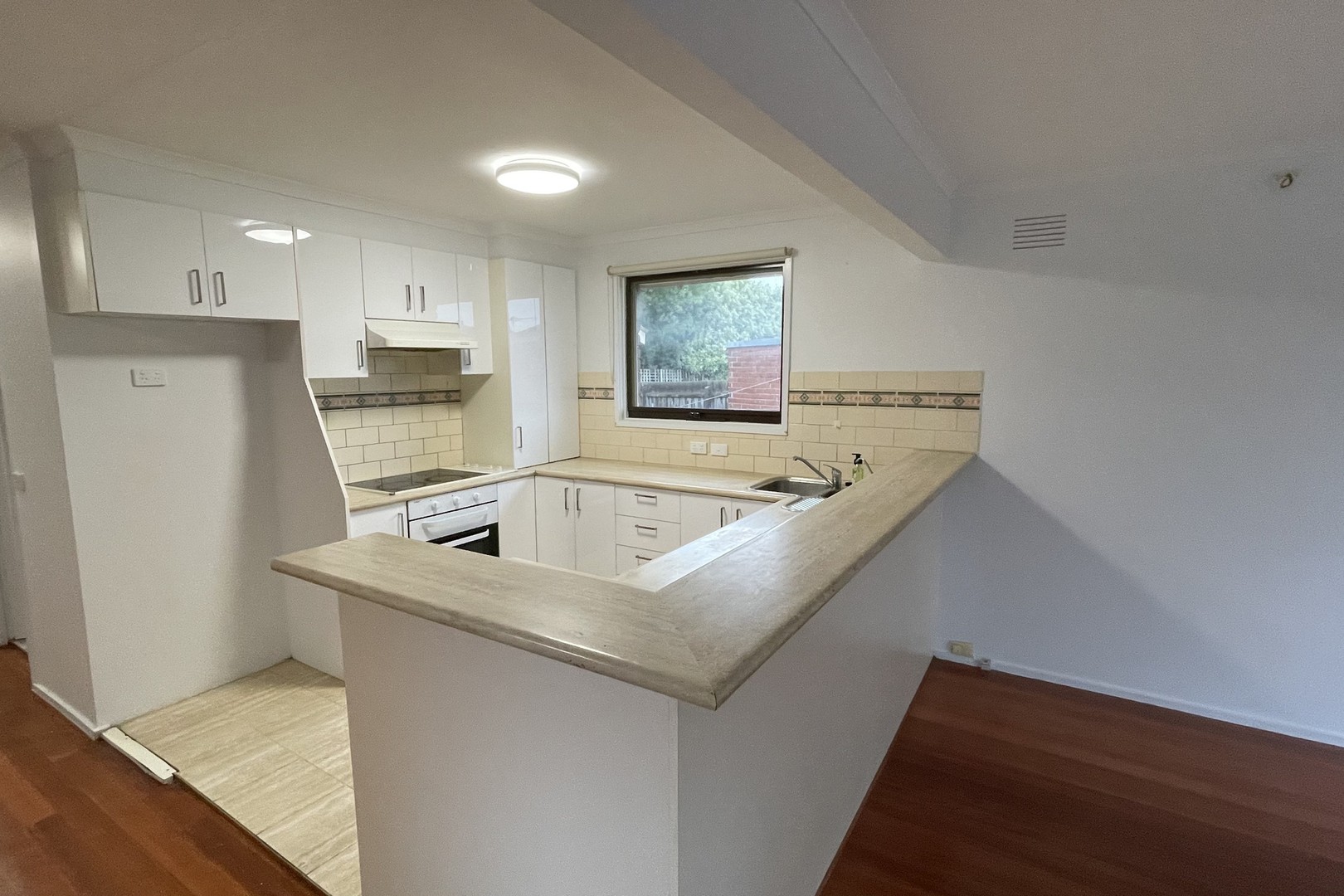 6 Sharman Court, Bundoora, VIC 3083, Bundoora - Thumbnail 2