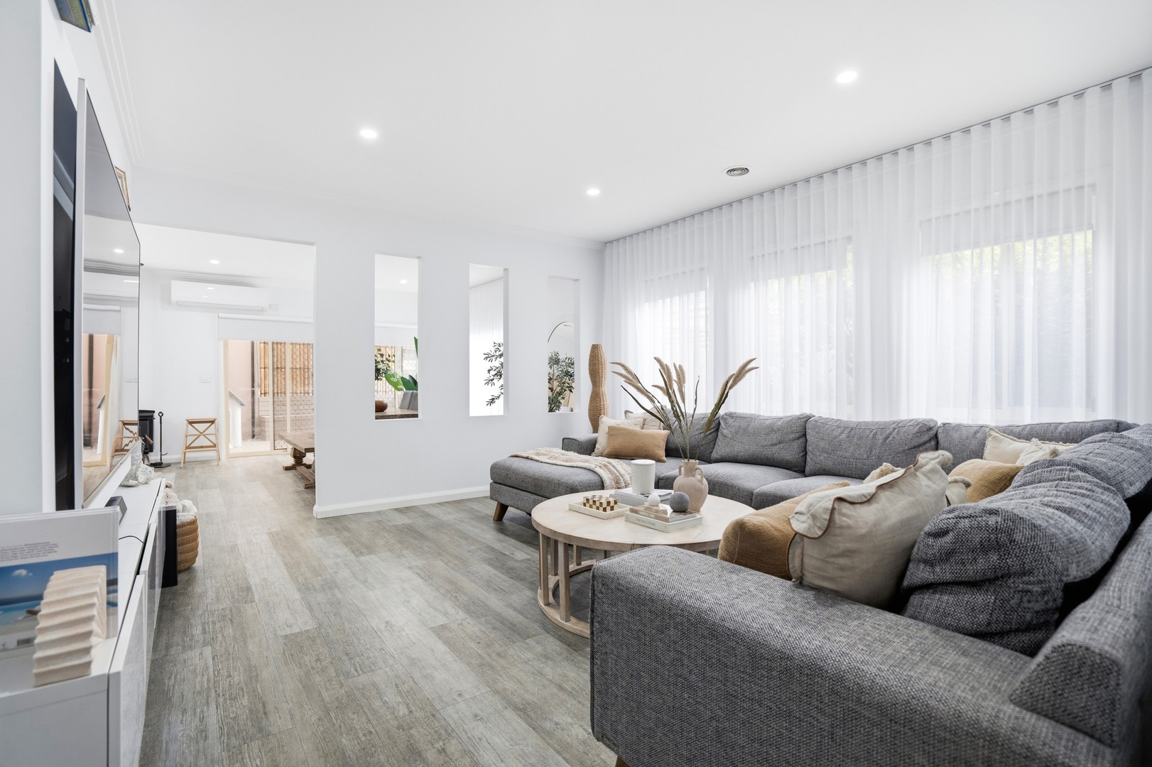 6 Shepherd Avenue, Roxburgh Park, VIC 3064, Roxburgh Park - Thumbnail 3
