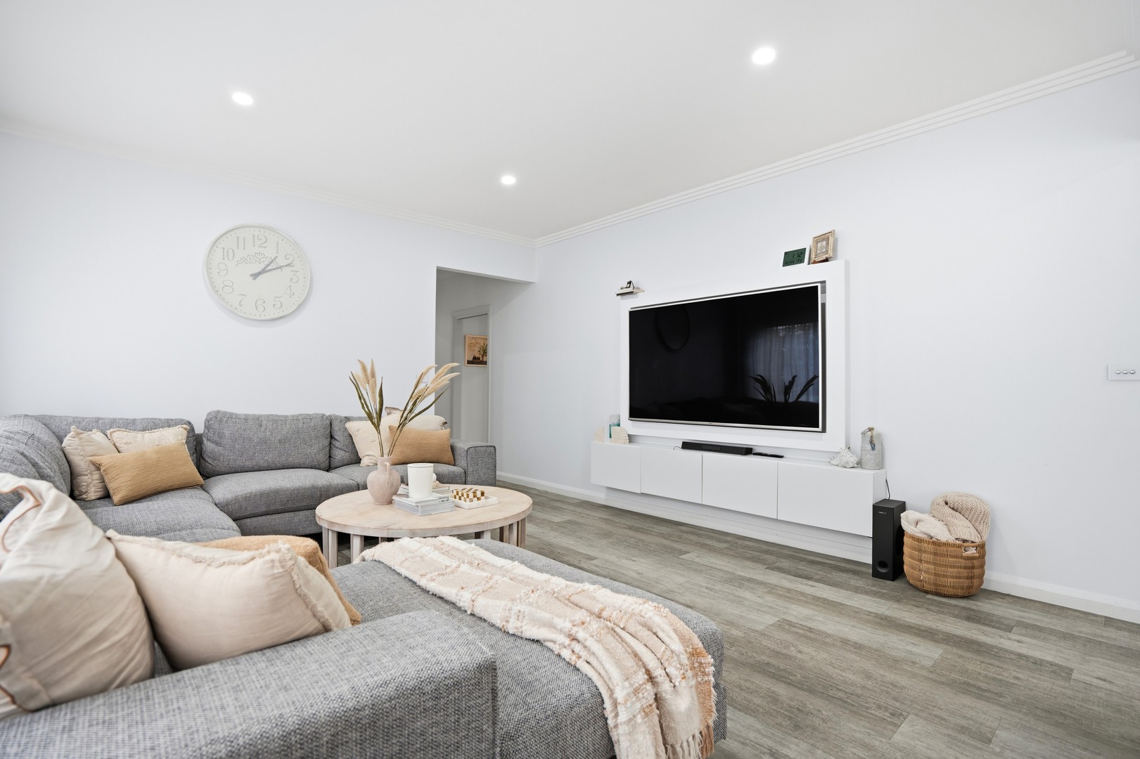 6 Shepherd Avenue, Roxburgh Park, VIC 3064, Roxburgh Park - Thumbnail 4