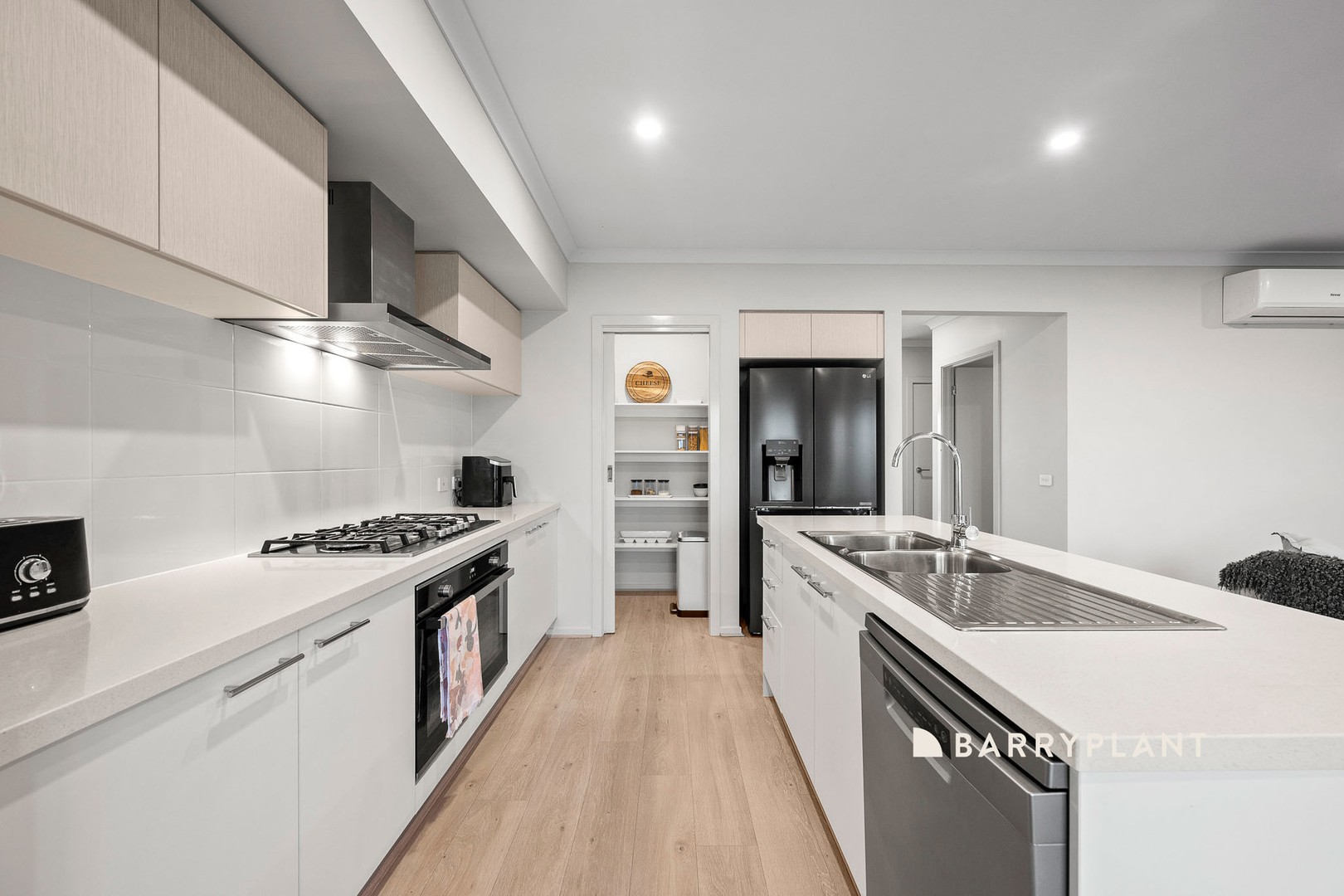 6 Sherriff Lane, Berwick, VIC 3806, Berwick - Thumbnail 4