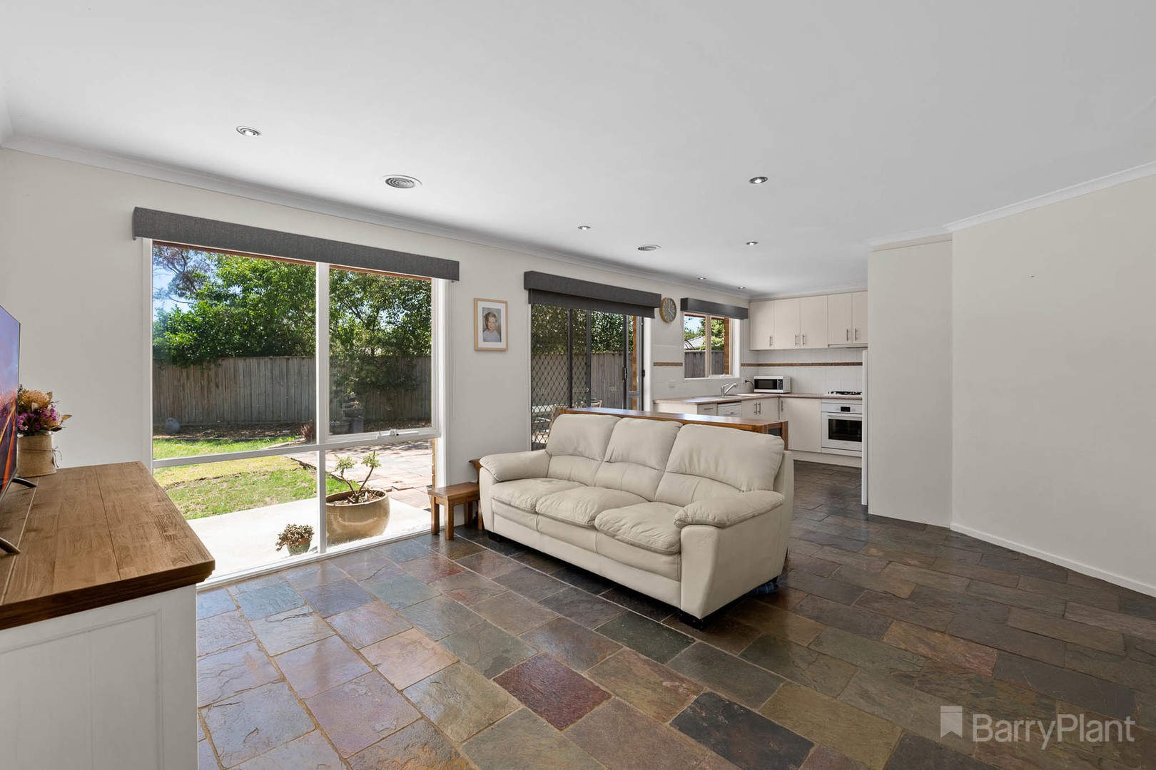 6 Sonja Court, Narre Warren, VIC 3805, Narre Warren - Thumbnail 8
