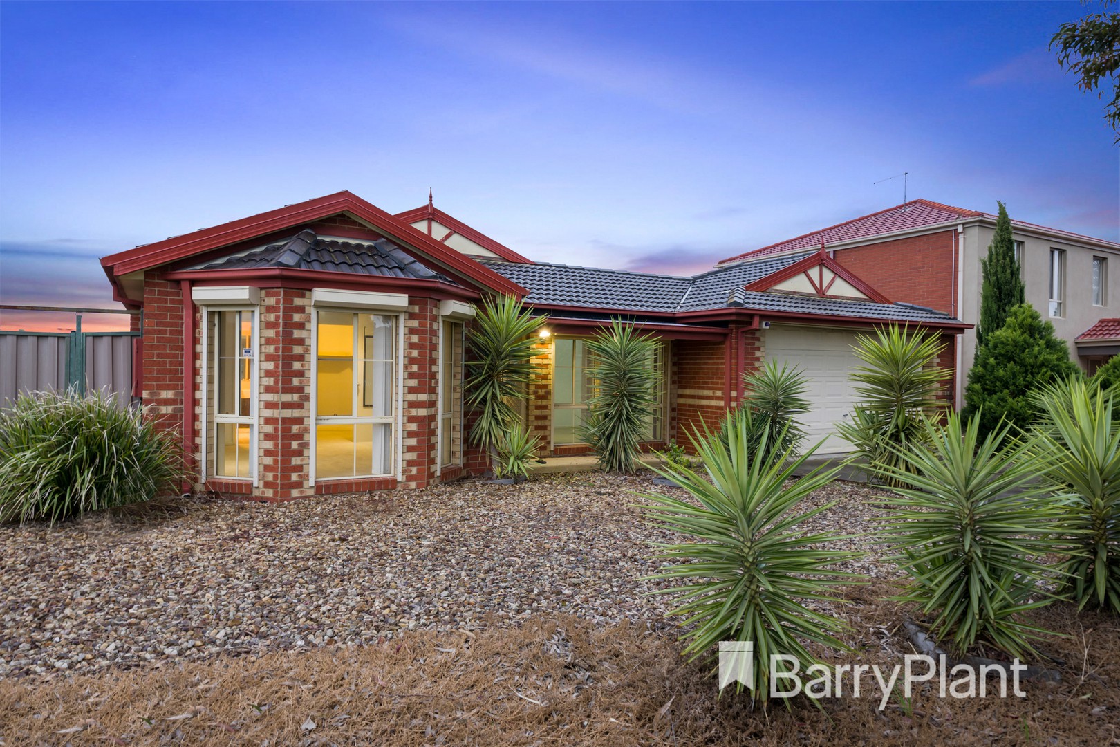 6 Spearfelt Court, Cairnlea, VIC 3023, Cairnlea - Thumbnail 2