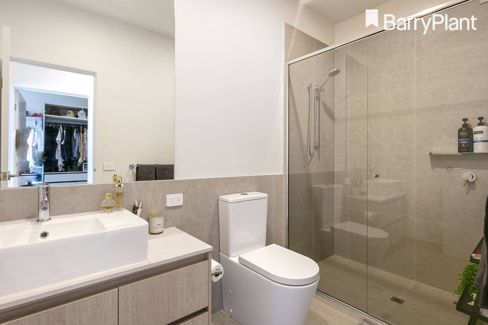 6 Spotted Gum Close, Clyde North, VIC 3978, Clyde North - Thumbnail 4