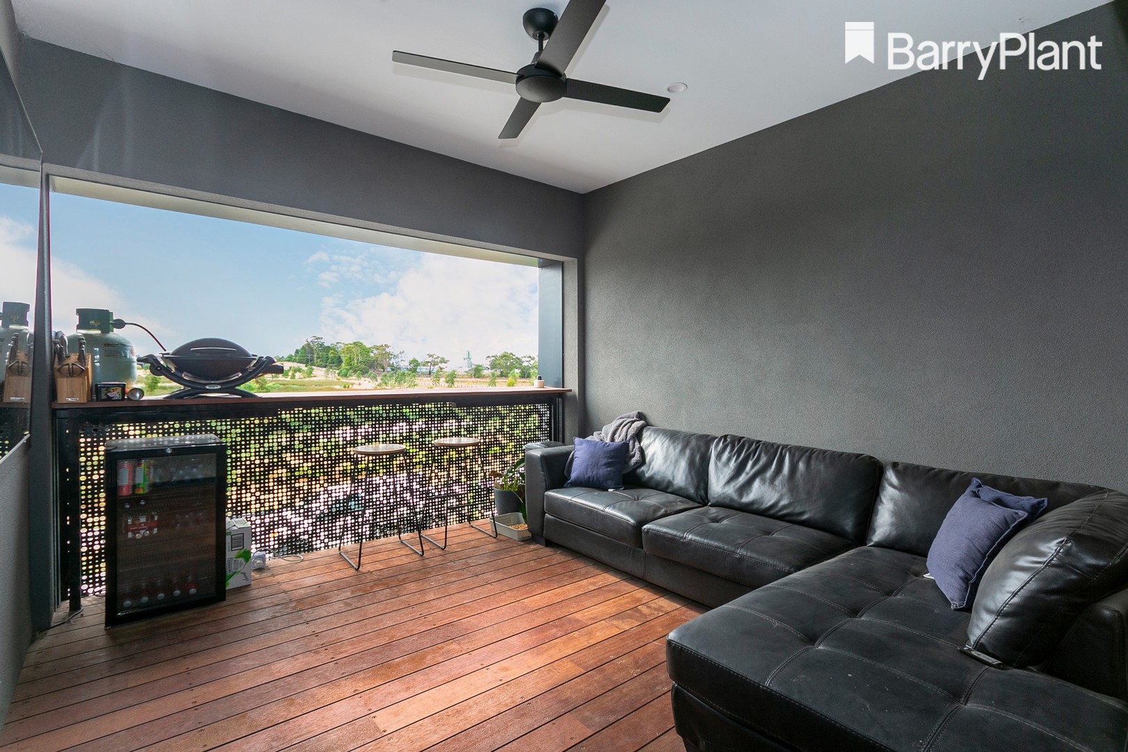 6 Spotted Gum Close, Clyde North, VIC 3978, Clyde North - Thumbnail 5