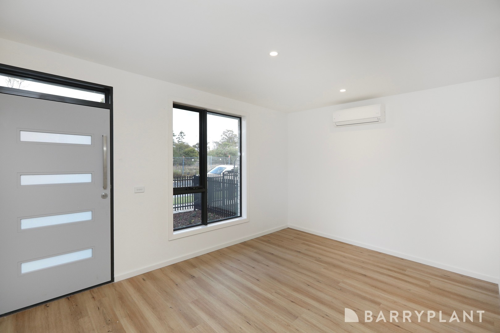 6 Spotted Gum Crescent, Sunshine North, VIC 3020, Sunshine North - Thumbnail 2
