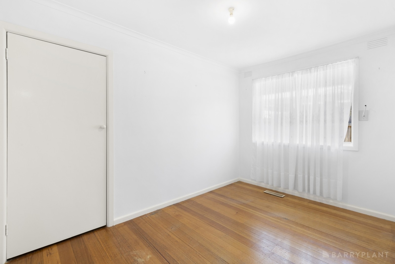 6 Springfield Road, Springvale South, VIC 3172, Springvale South - Thumbnail 4