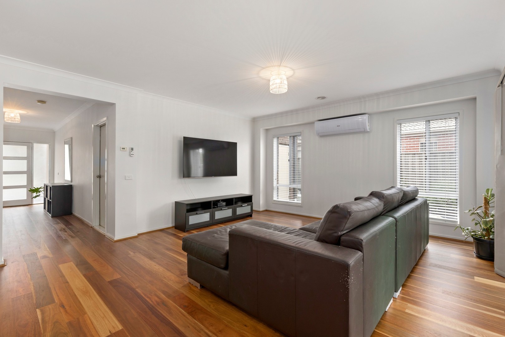 6 Statesman Way, Point Cook, VIC 3030, Point Cook - Thumbnail 5