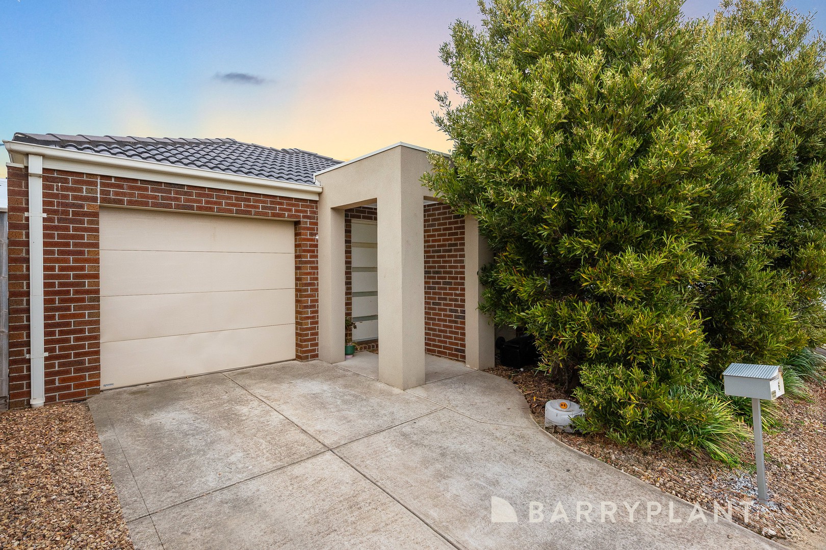 6 Stefan Drive, Harkness, VIC 3337, Harkness - Thumbnail 2