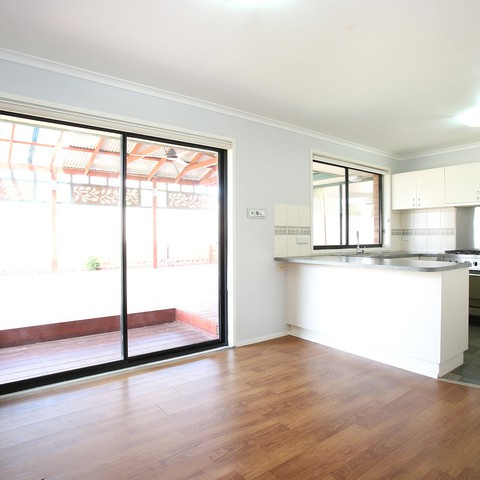 6 Stephanie Close, Berwick, VIC 3806, Berwick - Thumbnail 2