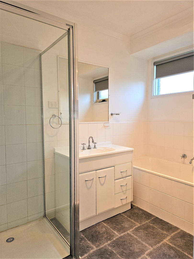 6 Strachan Place, Melton South, VIC 3338, Melton South - Thumbnail 6