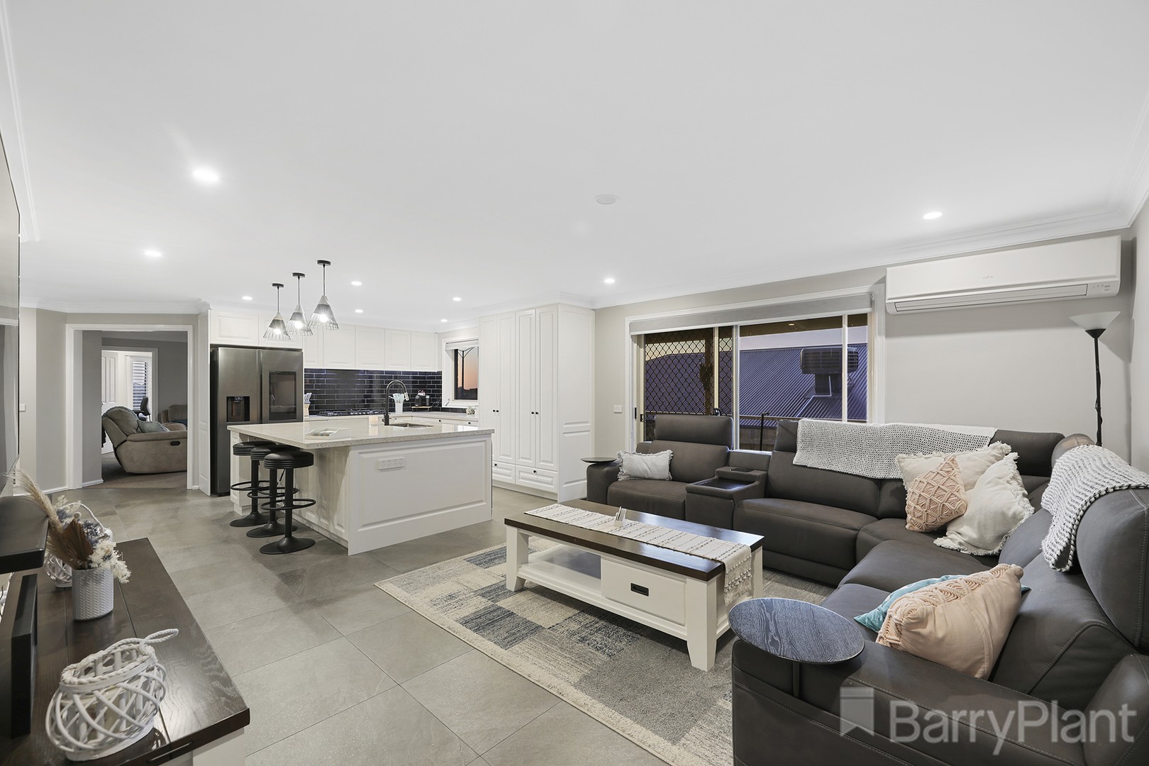 6 Summerhill Boulevard, Drouin, VIC 3818, Drouin - Thumbnail 5
