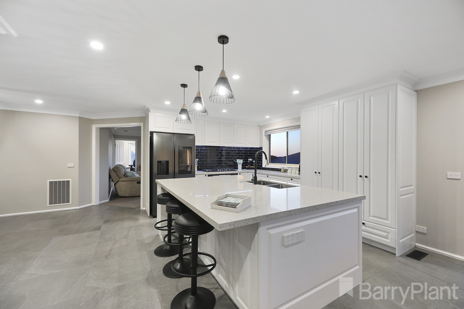 6 Summerhill Boulevard, Drouin, VIC 3818, Drouin - Thumbnail 3