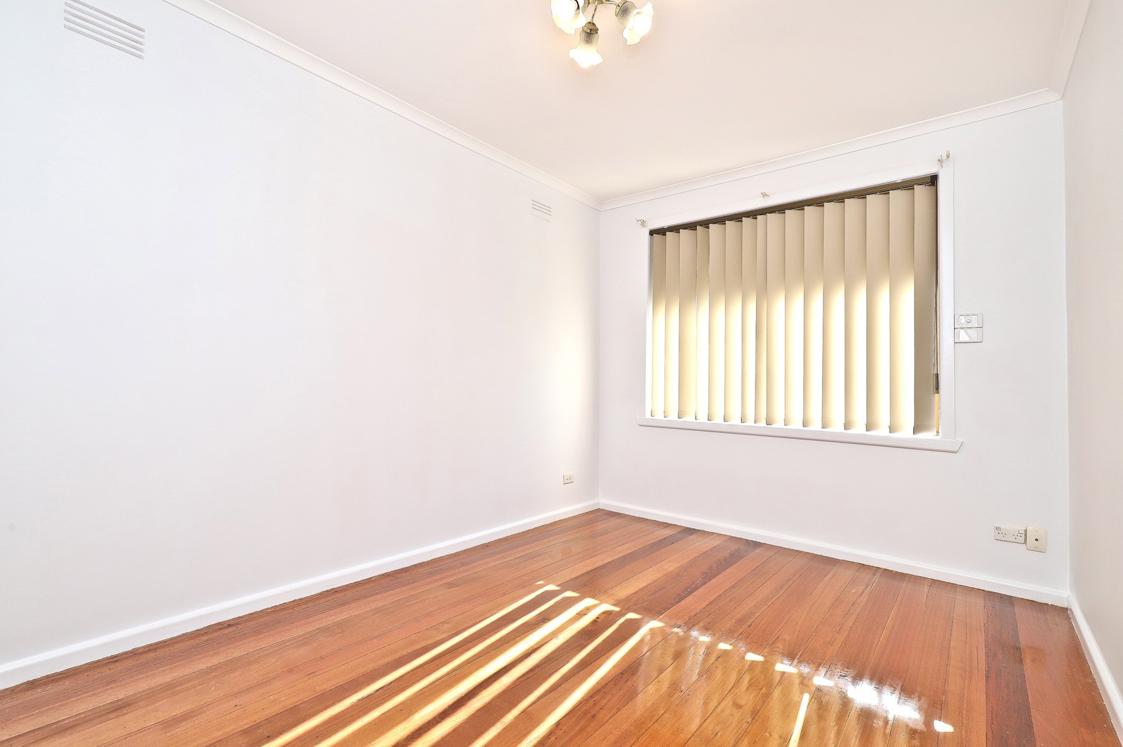 6 Swansea Parade, St Albans, VIC 3021, St Albans - Thumbnail 4
