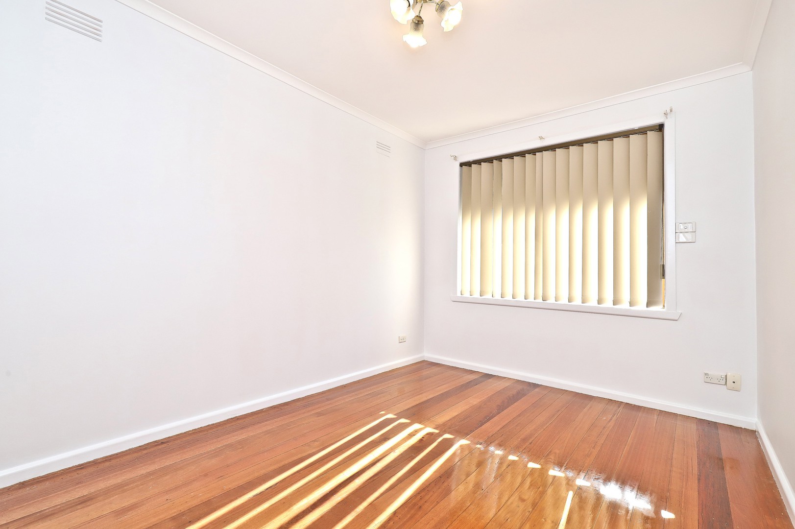 6 Swansea Parade, St Albans, VIC 3021, St Albans - Thumbnail 4