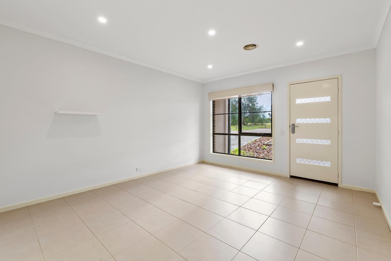6 Taupo Court, South Morang, VIC 3752, South Morang - Thumbnail 4