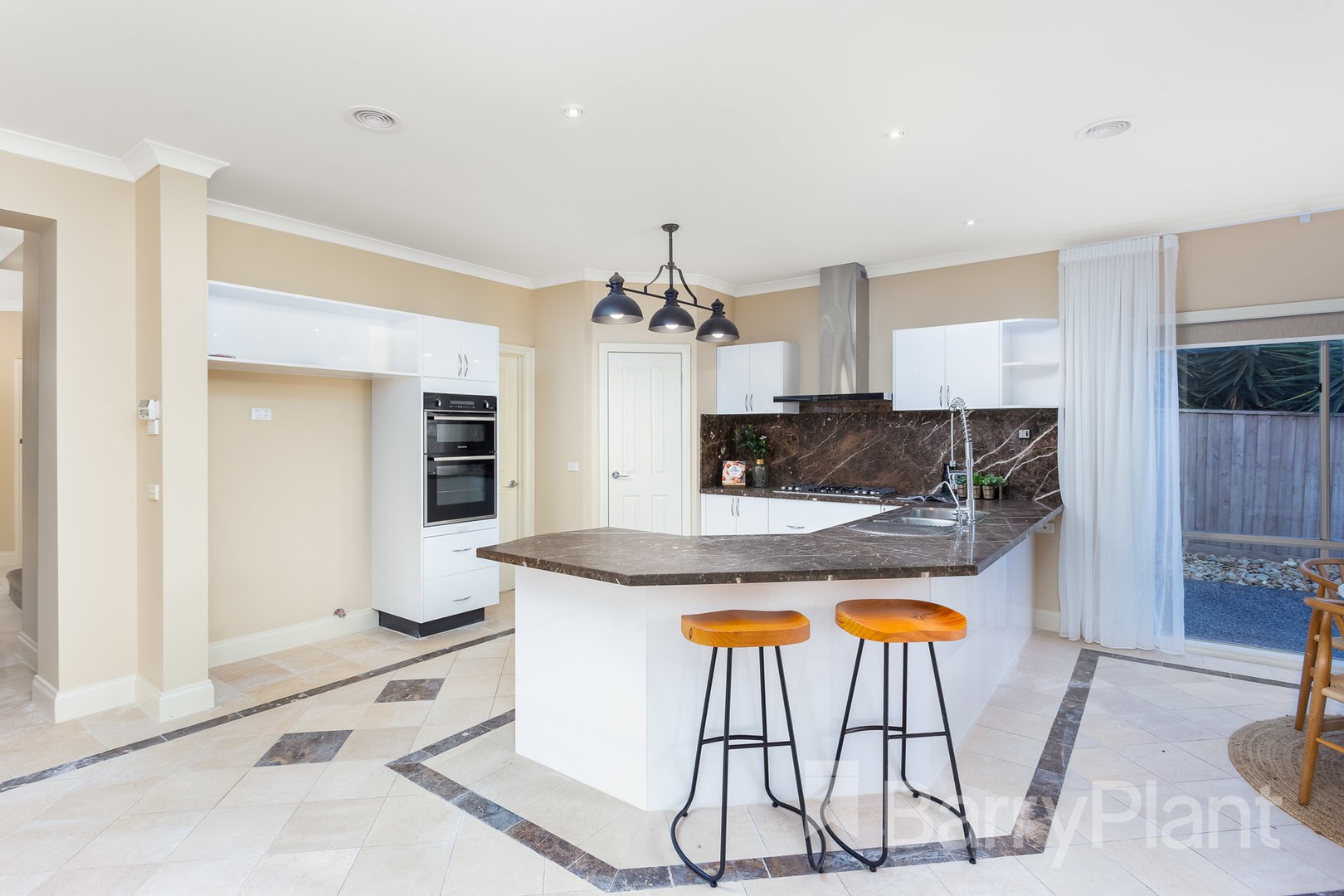 6 Teeside Court, Sanctuary Lakes, VIC 3030, Point Cook - Thumbnail 4