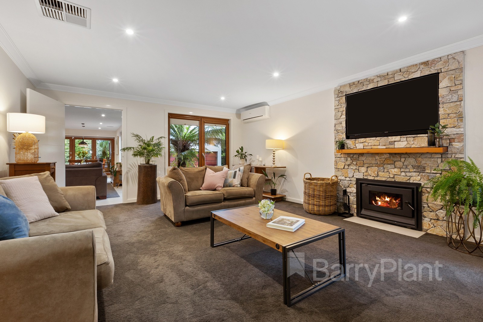 6 Telopea Street, Wantirna South, VIC 3152 - Thumbnail 2 - 02/02/2023