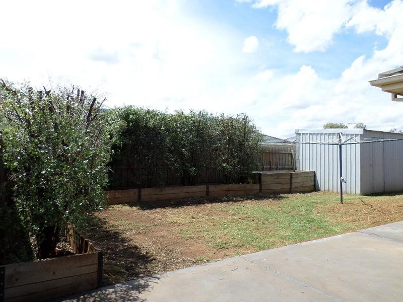 6 Thomasz Place, Kurunjang, VIC 3337, Kurunjang - Thumbnail 8