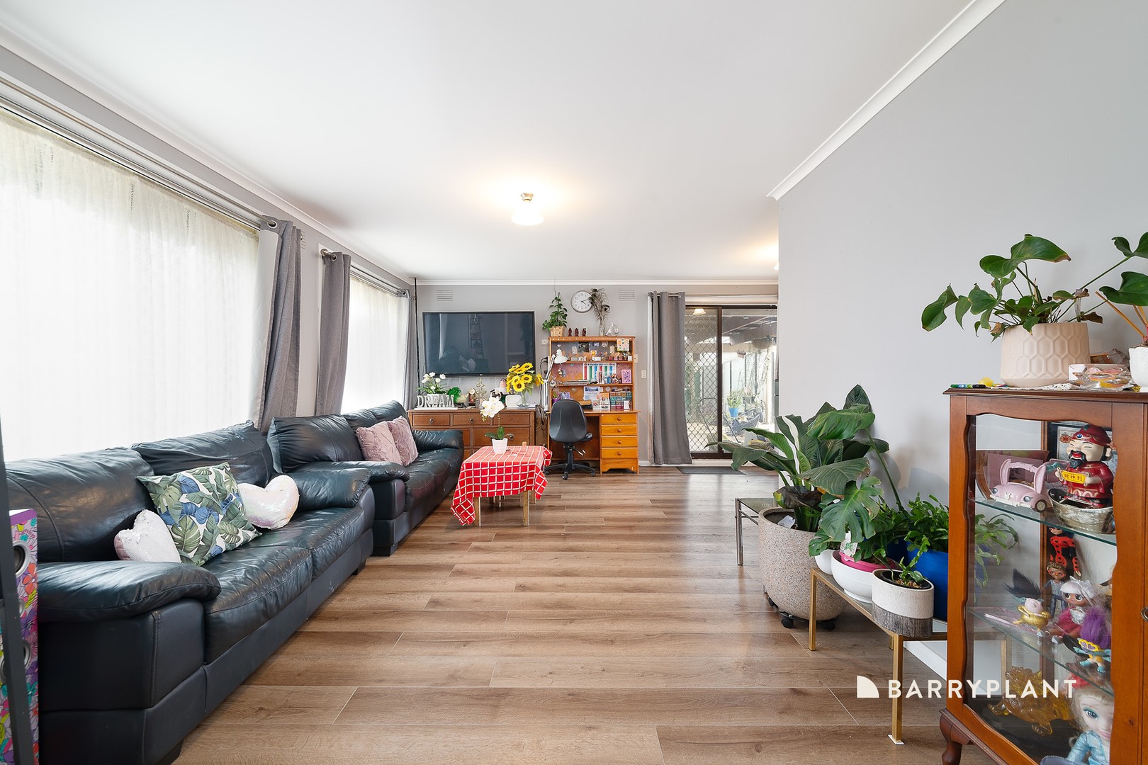 6 Thredbo Court, Epping, VIC 3076, Epping - Thumbnail 4