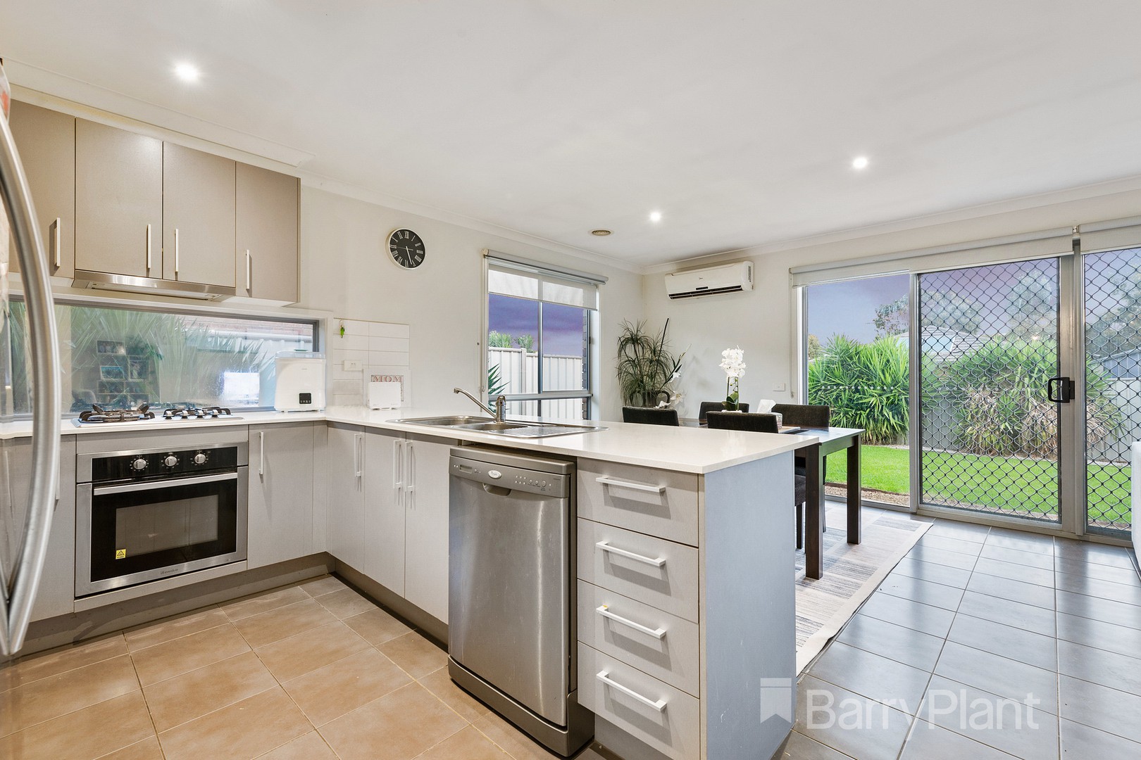 6 Toryboy Street, Brookfield, VIC 3338, Brookfield - Thumbnail 5