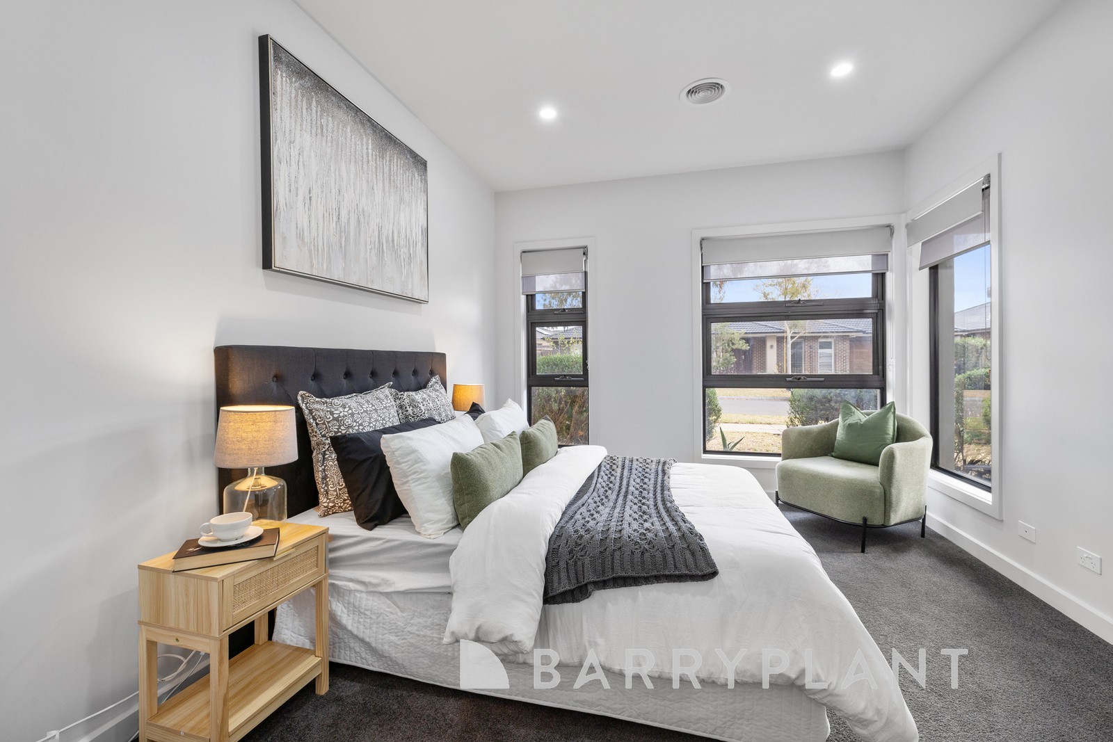 6 Tuckeroo Road, Aintree, VIC 3336 - Thumbnail 2 - 17/02/2025