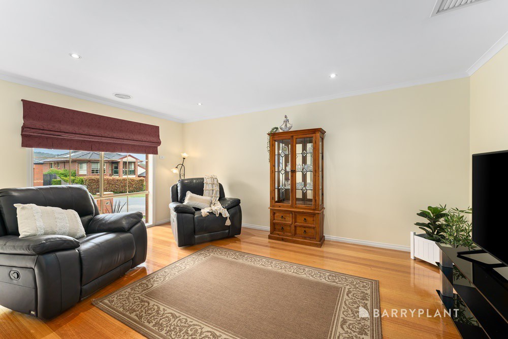6 Ultimo Place, South Morang, VIC 3752 - Thumbnail 2 - 05/11/2025