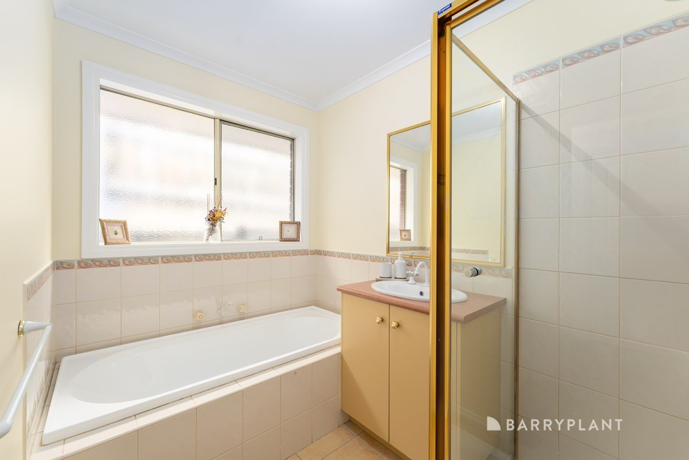 6 Ultimo Place, South Morang, VIC 3752, South Morang - Thumbnail 8