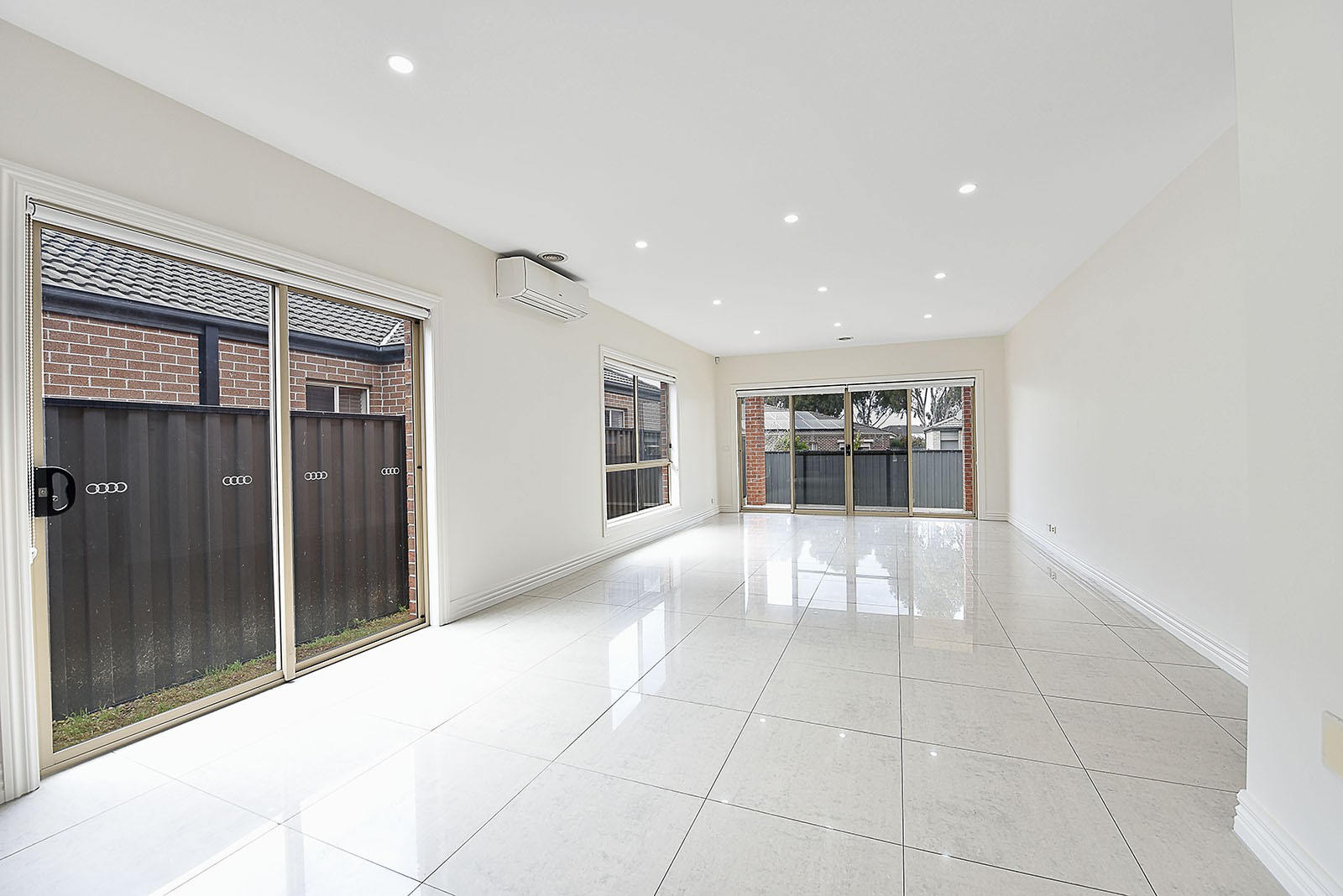 6 Viewside Cres, Craigieburn, VIC 3064 - Thumbnail 2 - 28/09/2026
