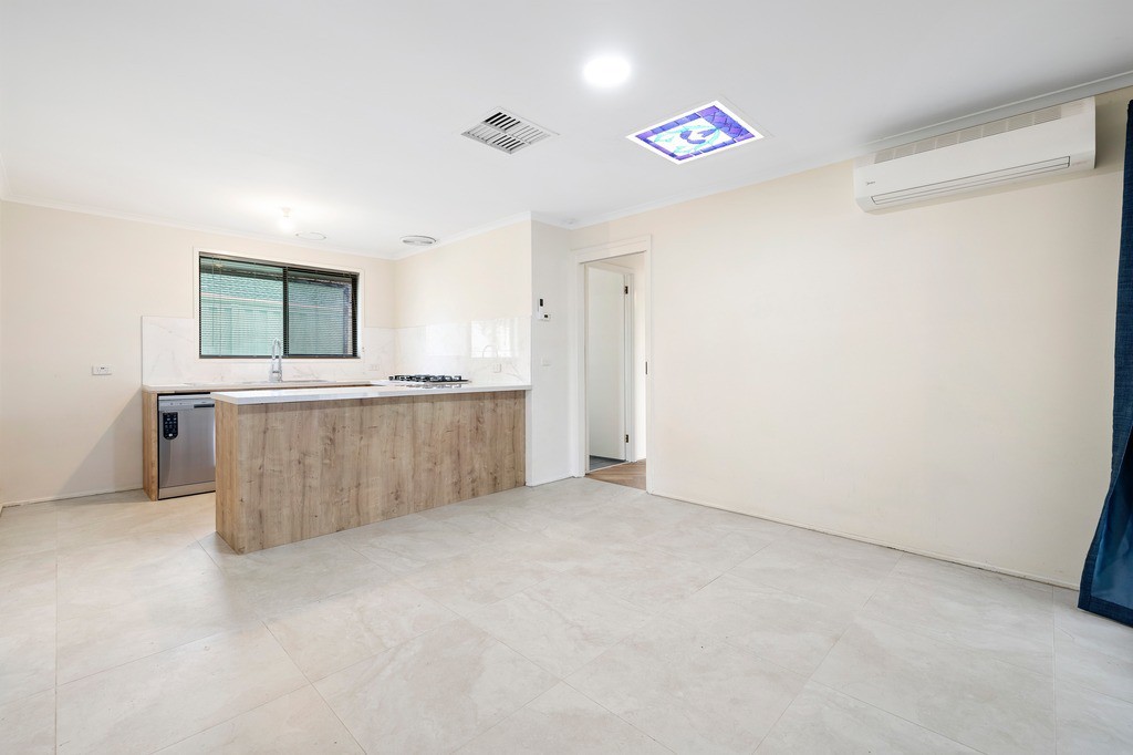 6 Virgilia Drive, Hoppers Crossing, VIC 3029 - Thumbnail 2 - 08/05/2026