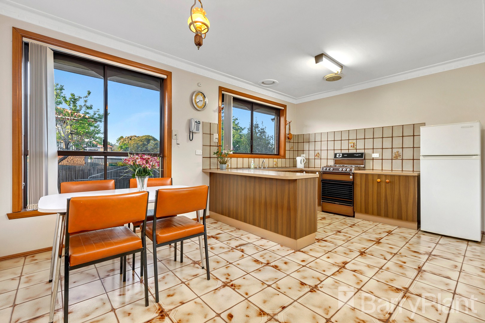 6 Virginia CrescentBundoora, VIC 3083, Bundoora - Thumbnail 4