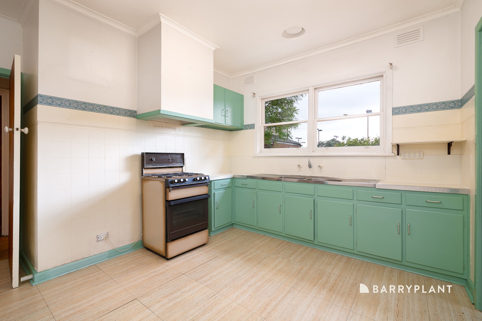 6 Volga Street, Hadfield, VIC 3046, Hadfield - Thumbnail 3