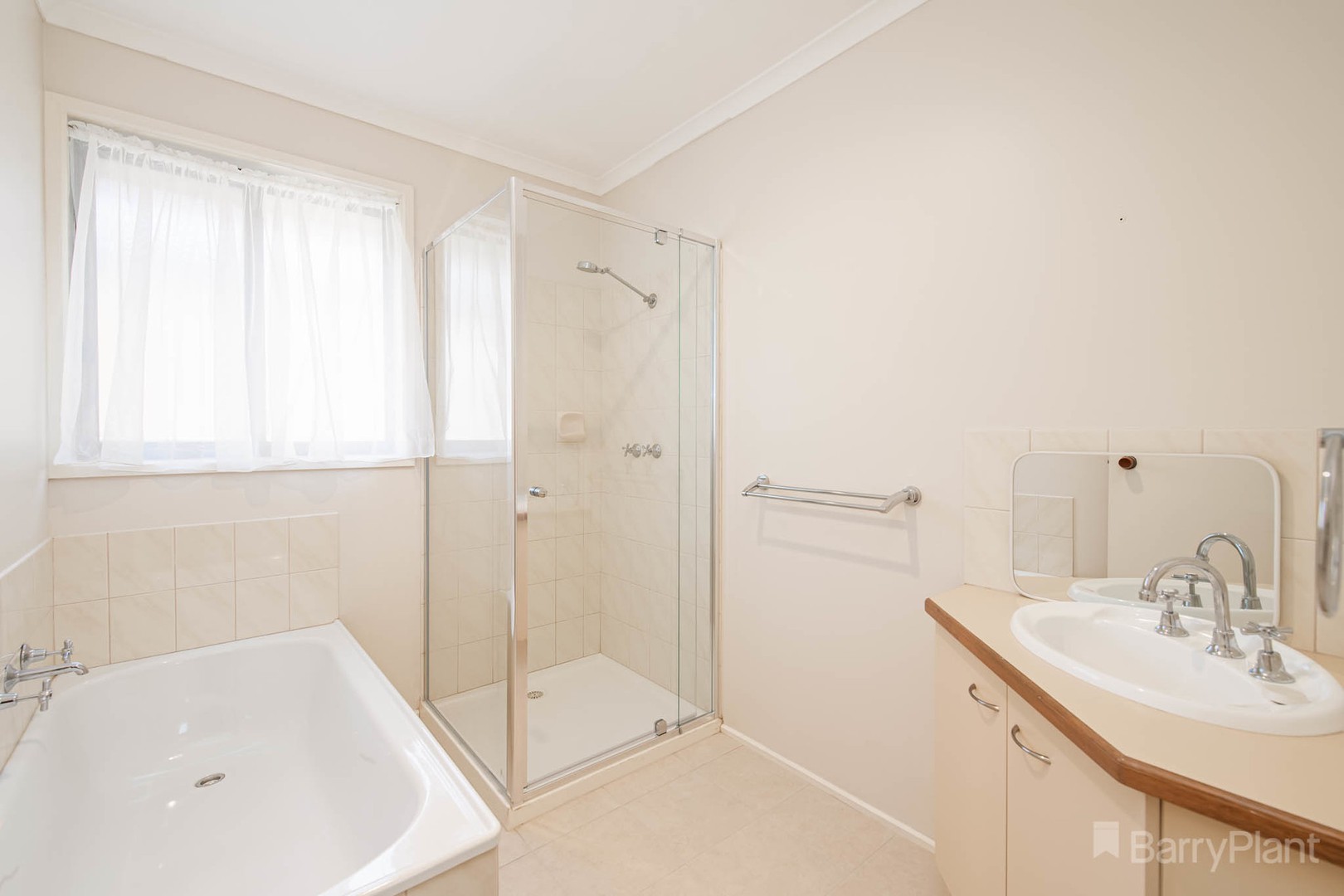 6 Warwickshire Court, Narre Warren, VIC 3805, Narre Warren - Thumbnail 8
