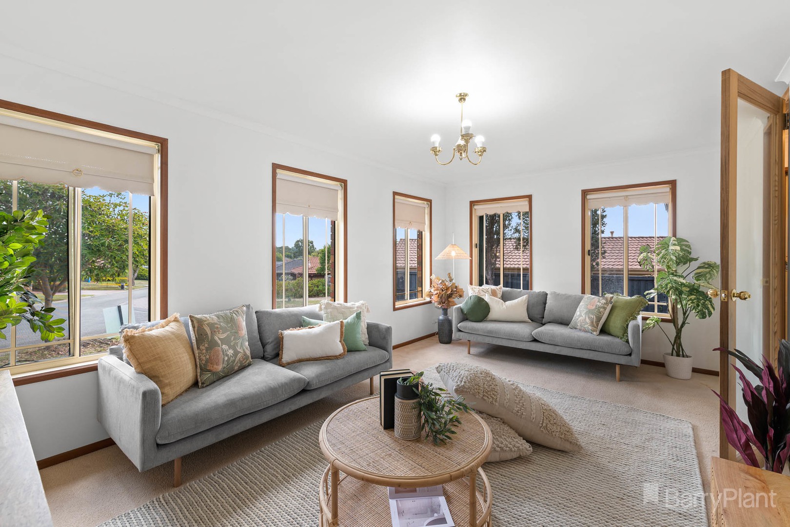 6 Waverley Close, Narre Warren, VIC 3805, Narre Warren - Thumbnail 2