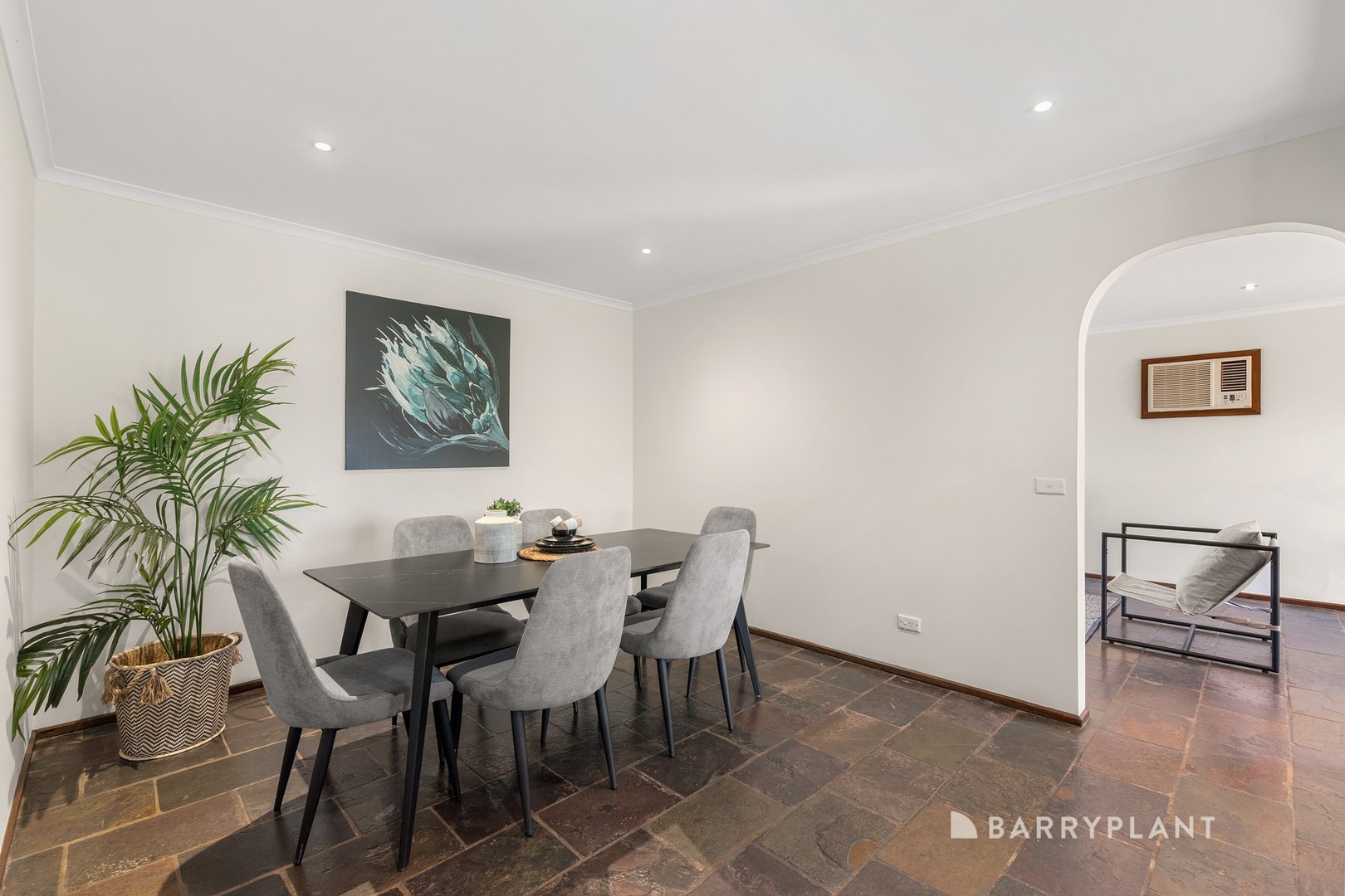 6 Wenden Road, Mill Park, VIC 3082, Mill Park - Thumbnail 4