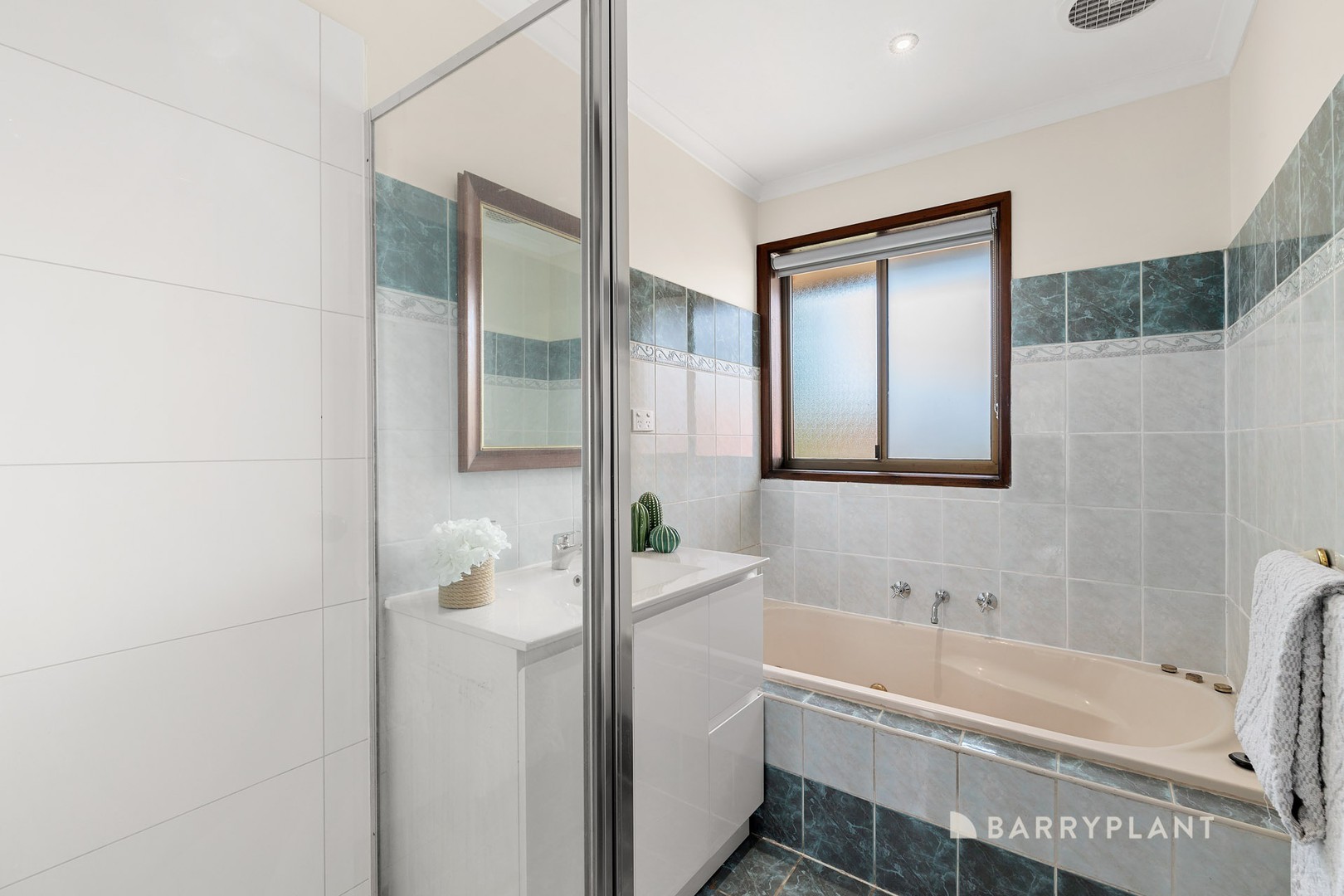 6 Wenden Road, Mill Park, VIC 3082, Mill Park - Thumbnail 6